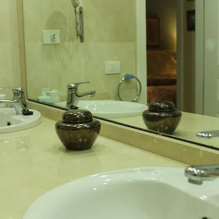 Chique Del Duque Apartment *